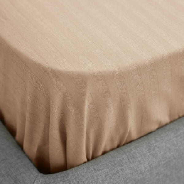 Простыня на резинке Волшебная Ночь 160/200/20 Caramel mousse Поплин 789240