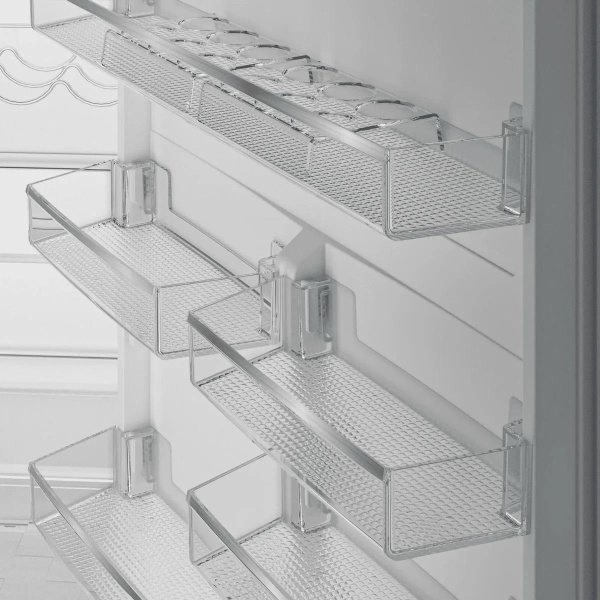 Холодильник встраиваемый Hotpoint HBT 400I