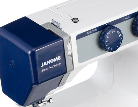Электромеханическая швейная машина Janome SP903