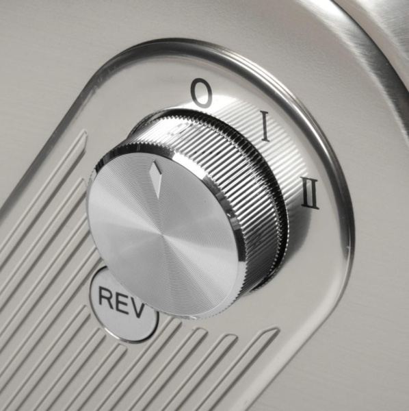 Мясорубка Eurostek EMG-0905, цвет Серебристый, производительность 0 кг/мин, мощность 3 200 Вт