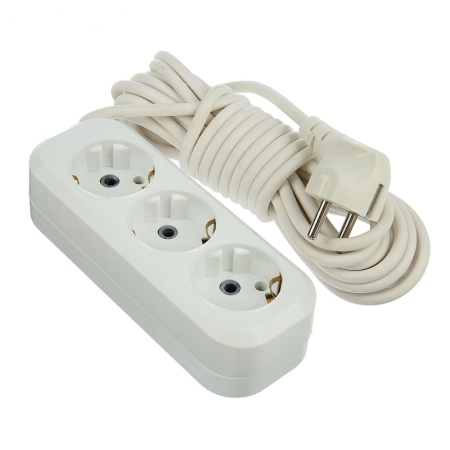 Сетевой удлинитель LUX У3-Е-05 3-местный с з/к (250В/16а/5м)