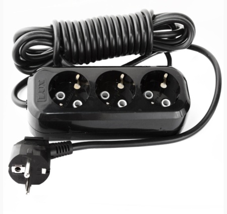 Сетевой удлинитель LUX У3-Е-03 3-местный с з/к (250В/16а/3м)черный